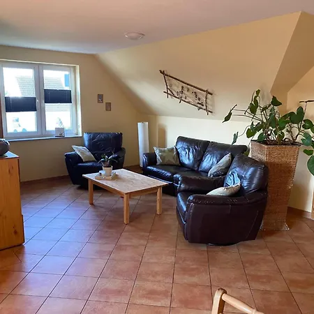 Retreat With Garden Access, Cleaning Included Pruchten