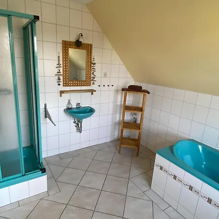 Retreat With Garden Access, Cleaning Included Appartamento