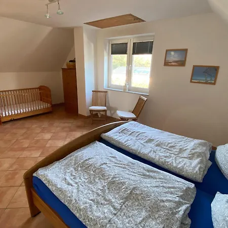 Retreat With Garden Access, Cleaning Included Pruchten